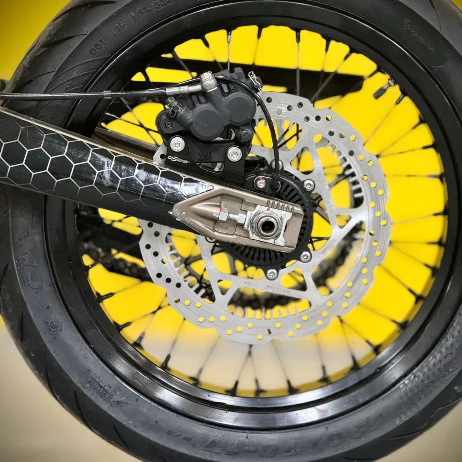 Ultra Bee Complete Remupgrade  - Front Rear Brake Caliper Bracket Kit recensie en prijs